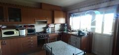 House with 3 bedroom in a quiet area, excellent sun exposure, 238 m2