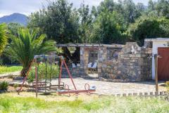 Beautiful Custom-built Scandinavian log cabin in Crete