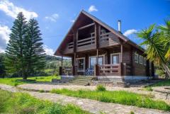 Beautiful Custom-built Scandinavian log cabin in Crete