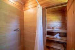 Beautiful Custom-built Scandinavian log cabin in Crete