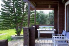 Beautiful Custom-built Scandinavian log cabin in Crete