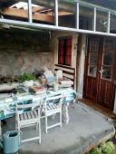 Semi-detached , partially renovated cottage, with garden and bodegas