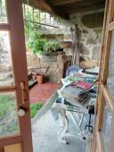 Semi-detached , partially renovated cottage, with garden and bodegas