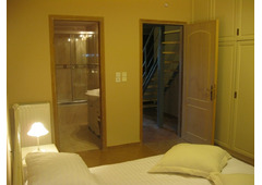 Detached house in KARYSTOS