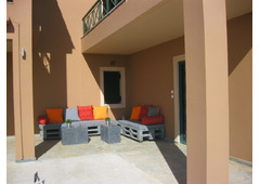 Detached house in KARYSTOS