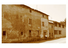 Country house that needs renovation for sale near Marano Ticino