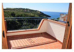 VILLA ON 3 LEVELS WITH SEA VIEW TERRACE AND A FEW METERS FROM THE BEACH