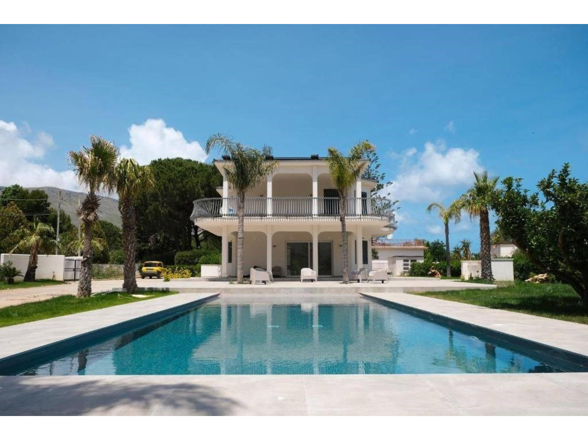 Wonderful Villa With Pool Castellammare del Golfo » Property Sales,Rent