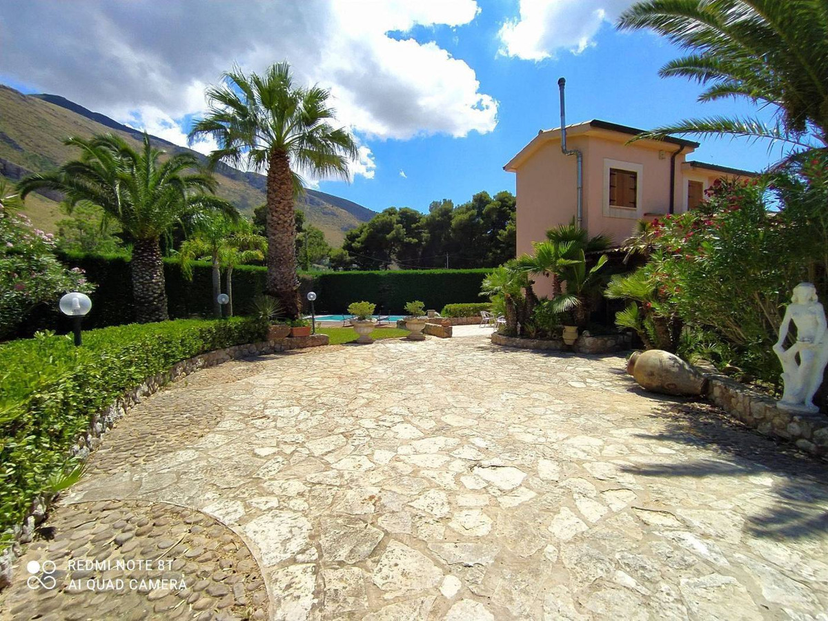 Splendid Villa with Pool and Garden Castellammare del Golfo » Property