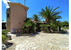 Splendid Villa with Pool and Garden