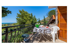 Beautiful Villa with amazing Mountain and Sea View
