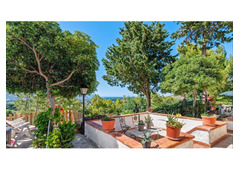 Beautiful Villa with amazing Mountain and Sea View