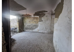 Two floors one 85,13 m2 and one of 138,01m2 infront of the sea