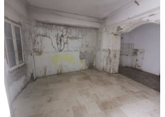 Two floors one 85,13 m2 and one of 138,01m2 infront of the sea