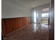 Two floors one 85,13 m2 and one of 138,01m2 infront of the sea