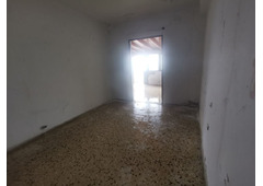 Two floors one 85,13 m2 and one of 138,01m2 infront of the sea