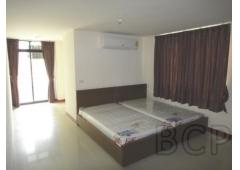 Baan Prompong: 3 BR + 4 Baths, 198 Sq.m, 6th fl for Rent