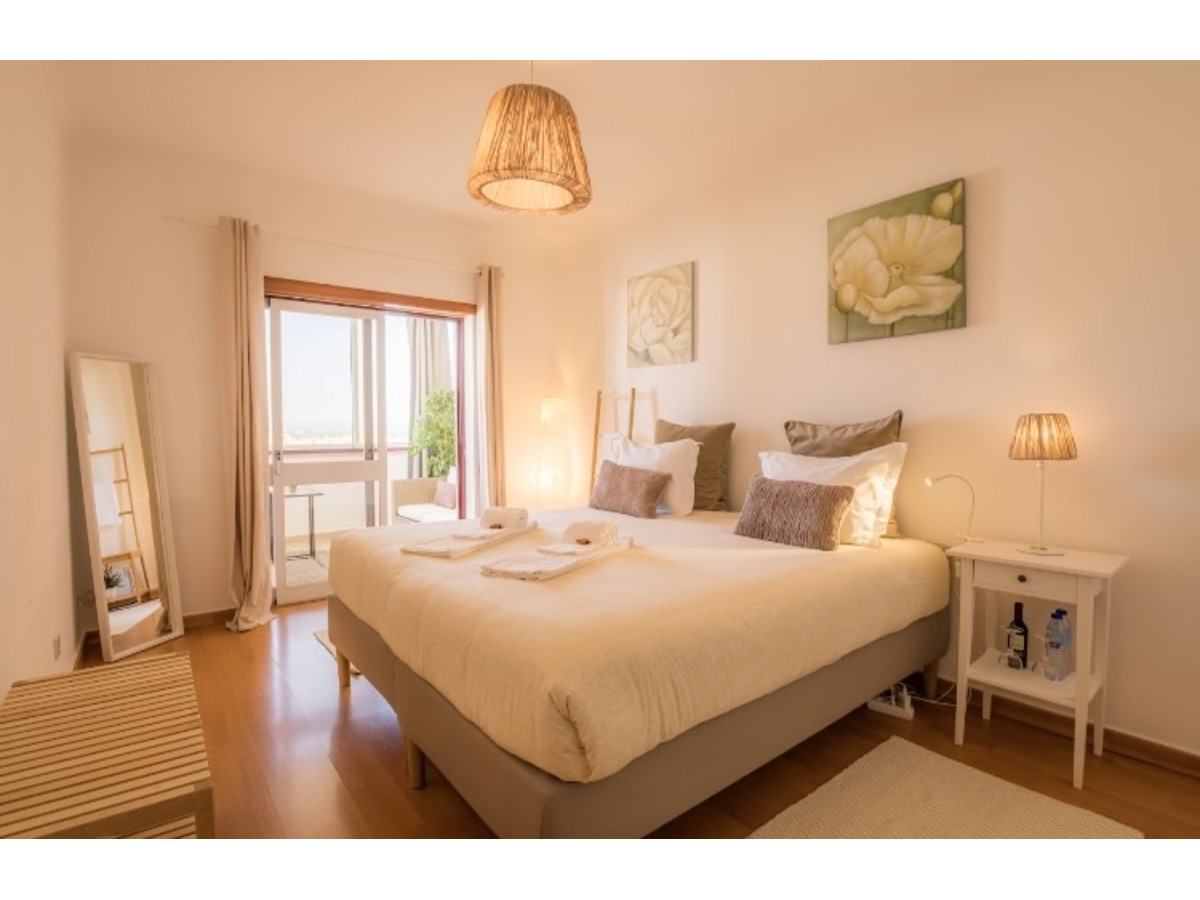 Picture of 6 Surprising Ways Rental Income Helps You Retire Early (and 4 Risks)