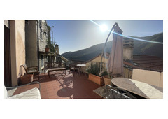 Independent townhouse with a panoramic terrace
