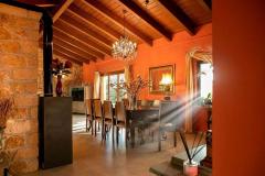 Mediterranean villa with swimming pool just 40 klm from Athens