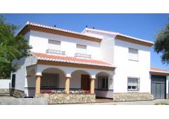 Villa for sale in Granada residential area