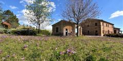 House ” Belvedere” with private land, partly buildable