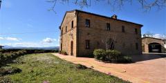 House ” Belvedere” with private land, partly buildable