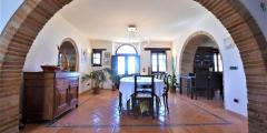 House ” Belvedere” with private land, partly buildable