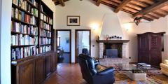 House ” Belvedere” with private land, partly buildable