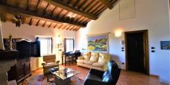 House ” Belvedere” with private land, partly buildable