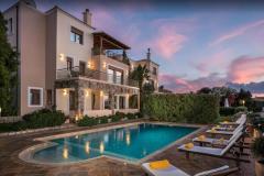 For Sale - Villa 540 m² in Crete