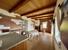 Detached house with land and rustic house
