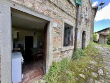 Charming Two-Level Apartment with Independent Entrance in the Historic Hamlet of the Castel San Nicc