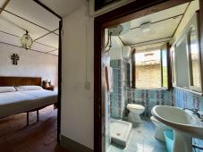 Charming Two-Level Apartment with Independent Entrance in the Historic Hamlet of the Castel San Nicc
