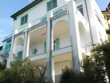Detached villa on the most pristine cliff of the Tigullio Gulf, with private access to the sea