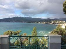Detached villa on the most pristine cliff of the Tigullio Gulf, with private access to the sea