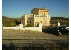 Stunning Villa in Heart of Andalucia - superb mountain views and tranquility
