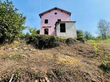 Farmhouse with land and private water source