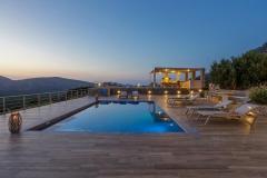 Luxury single-level villa  For Sale in Crete