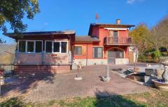 Villa with privare garden and small pool