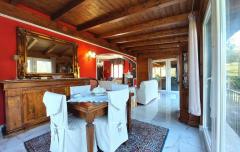 Villa with privare garden and small pool