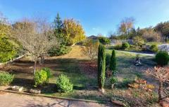 Villa with privare garden and small pool