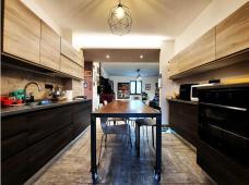 Renovated apartment with 5 rooms plus terrace and garage in the Borgo Ponte, Garessio