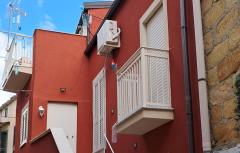 Charming renovated house in the historic center for sale  In Sicily