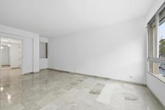 Beachside apartment 200m from the sea – Fuengirola – Pool & Gardens, ready to move in