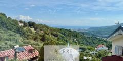 Prestigious historic detached house for sale in Vado