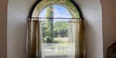 Prestigious historic detached house for sale in Vado