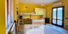 Prestigious historic detached house for sale in Vado