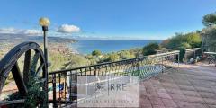 Panoramic villa with breathtaking view of the Gulf of Diano Marina – Ligurian Riviera