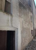 Rustic recently refurbished town house with 3 rooms, 2 bathrooms, balcony, option for rent-to-buy